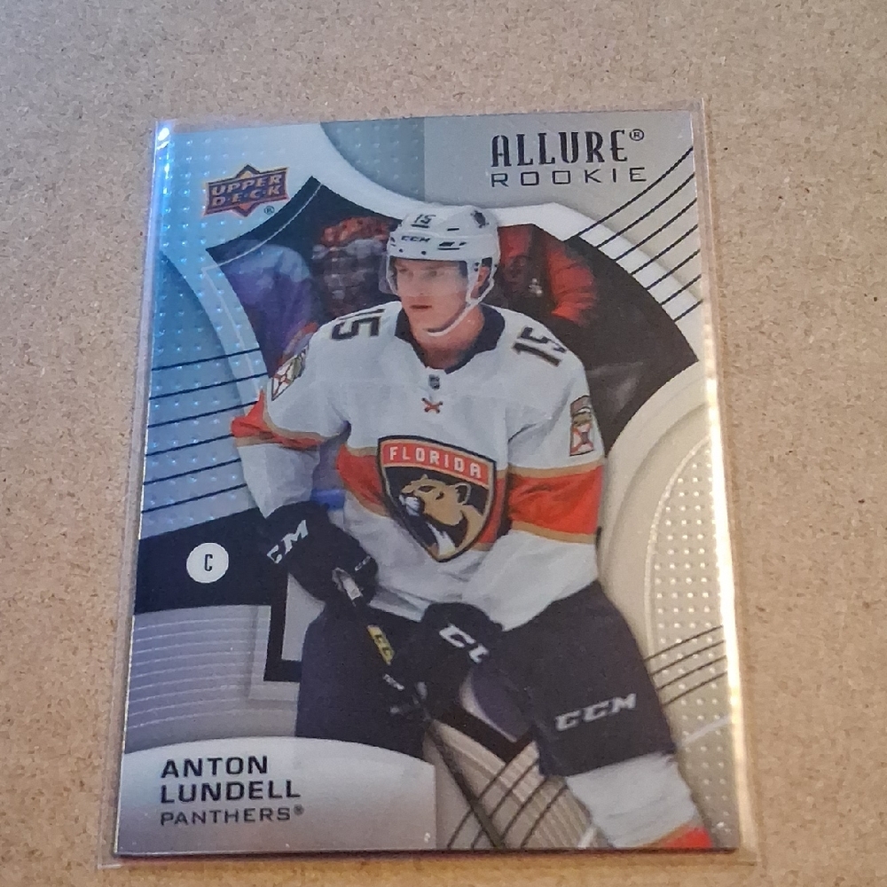 Upper Deck Allure Rookie Card